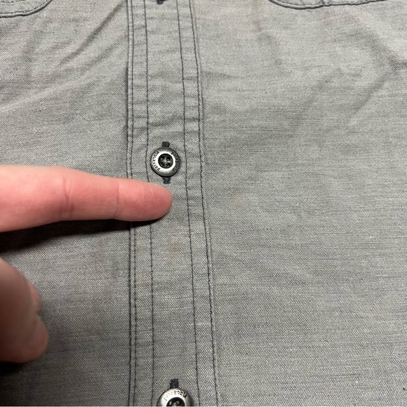 Patagonia Shirt Mens medium gray Organic Cotton Chambray Button up Long Sleeve - Picture 4 of 7